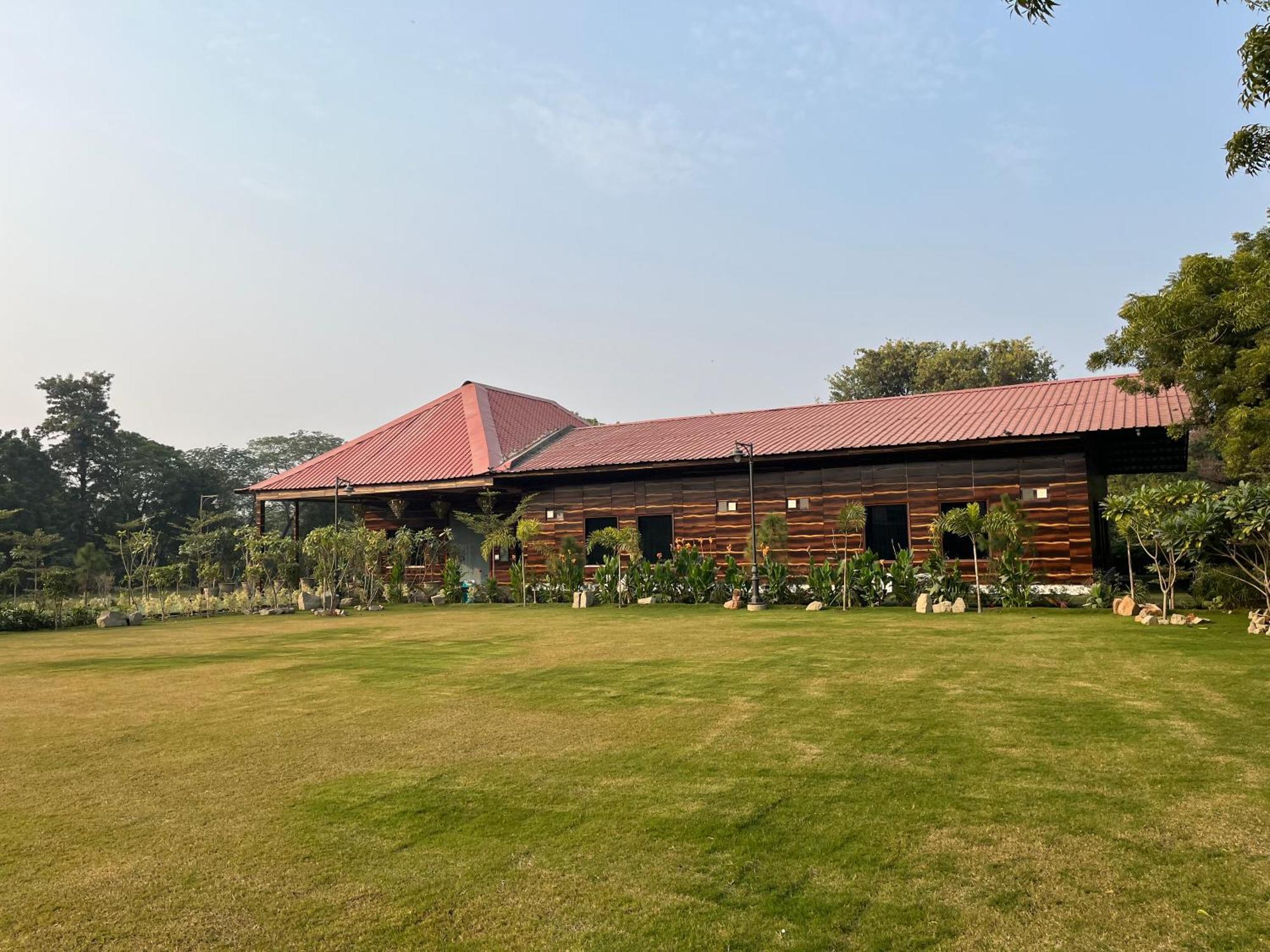 The Green Wood Palace I Farm House I Wedding I Party I 87Oo2O5865 Villa Гургаон Екстериор снимка